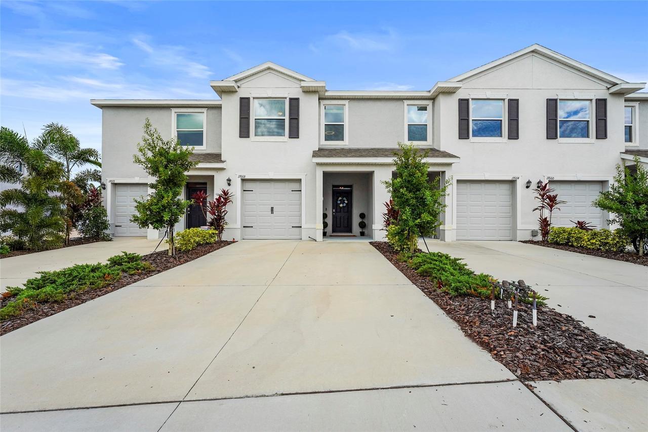 17668 Crescent Moon Loop, Bradenton, FL 34211