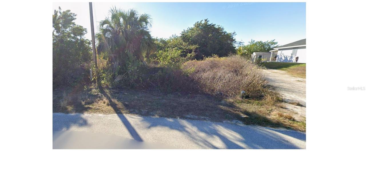 537 Kingsbury Ln., Lehigh Acres, FL 33974