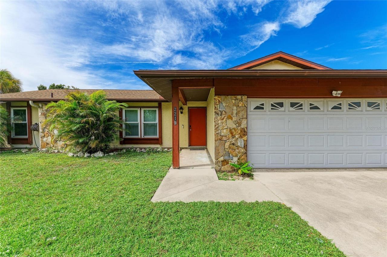 2219 Lockwood Meadows Cir., Sarasota, FL 34234