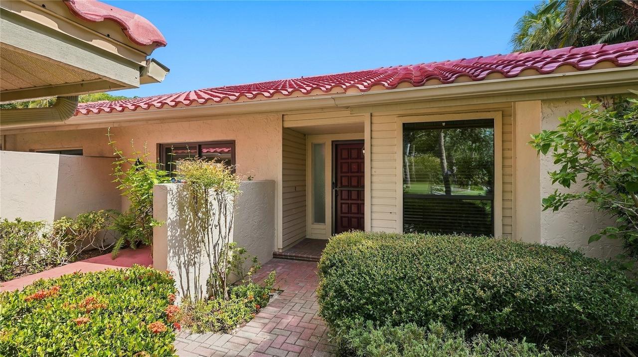 4802 Kestral Park Cir. #22, Sarasota, FL 34231