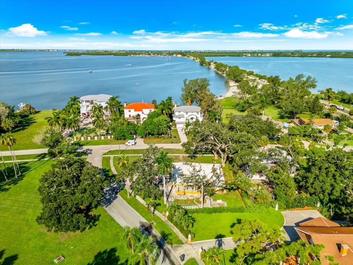 507 Palma Sola Blvd., Bradenton, FL 34209