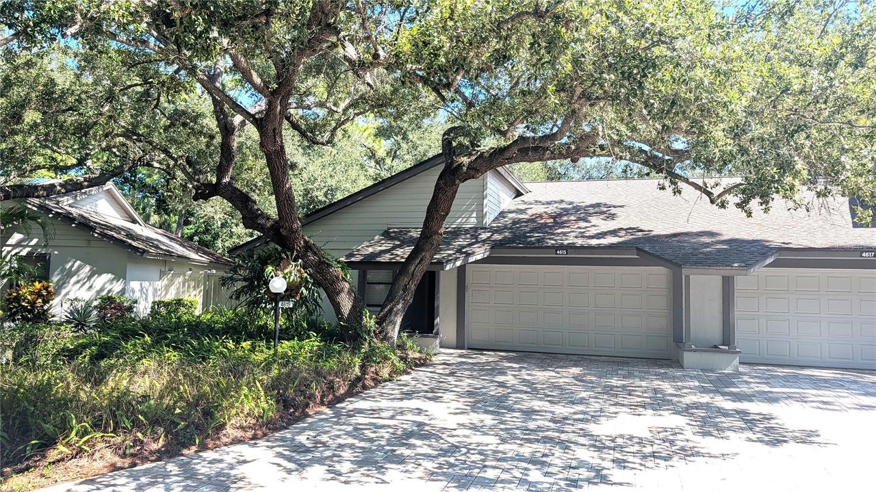 4615 Oak Forest Dr. #22, Sarasota, FL 34231