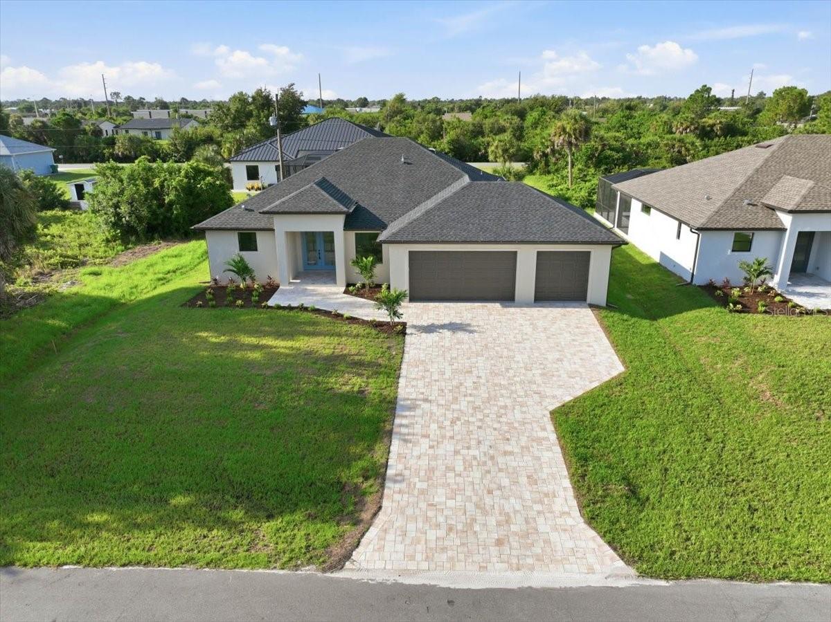 11209 Chalet Ave., Englewood, FL 34224