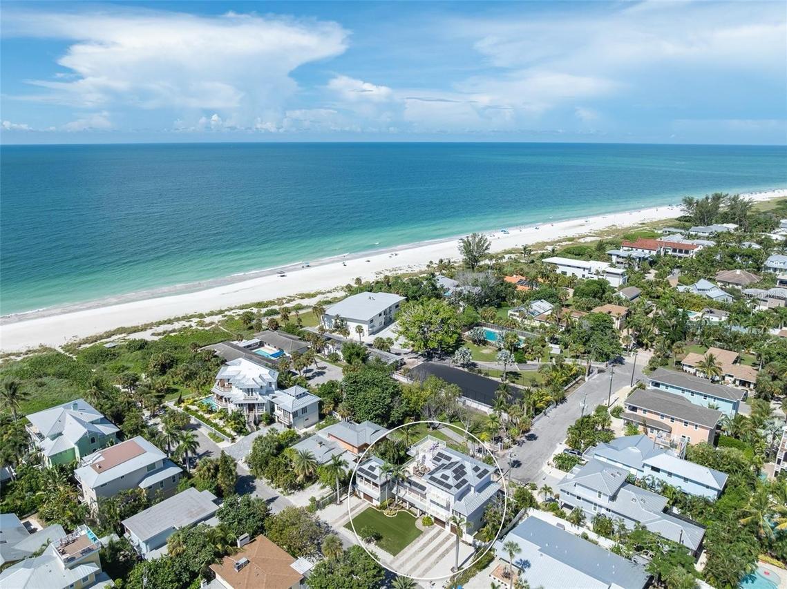 106 81st St., Holmes Beach, FL 34217