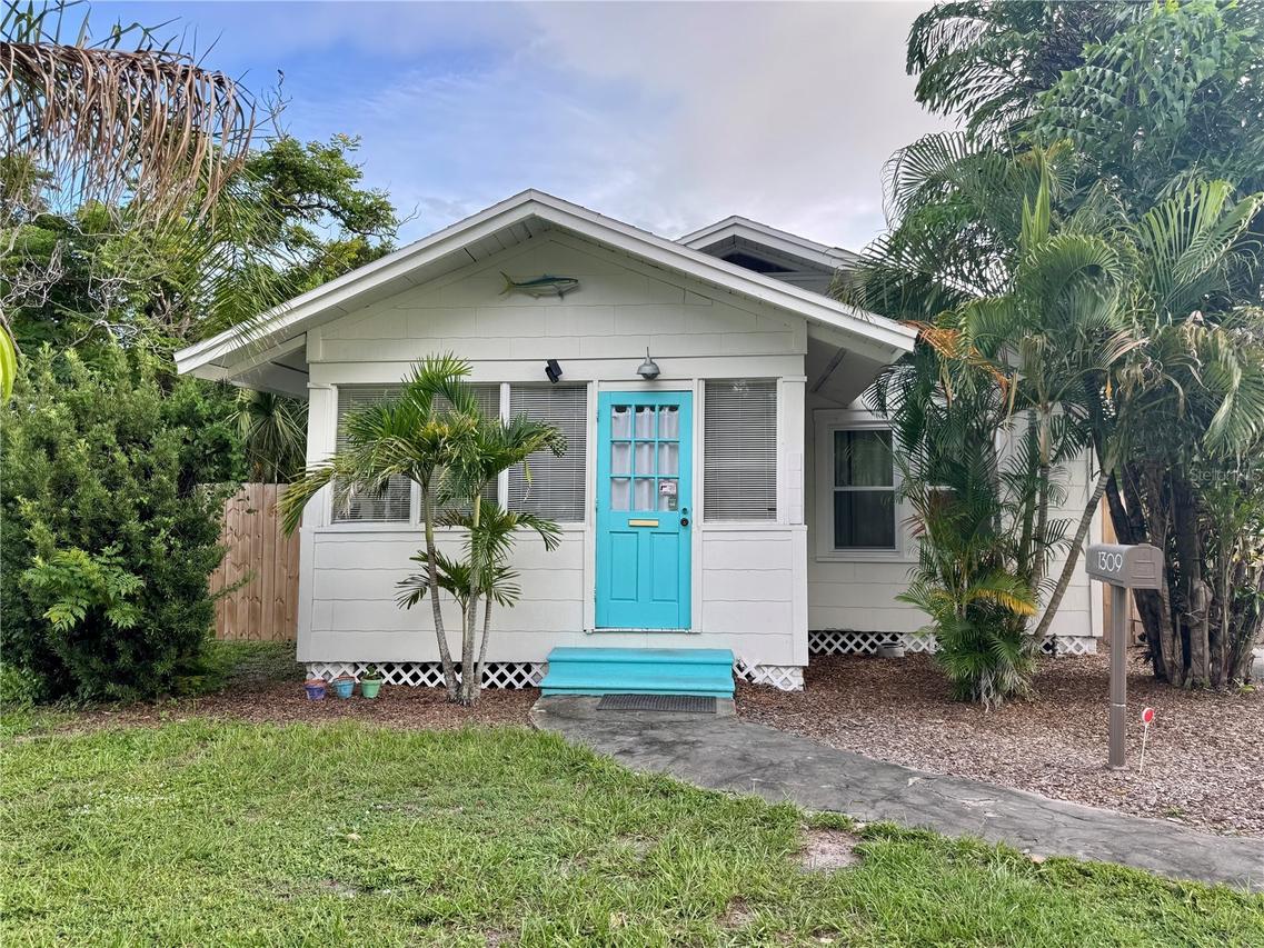 1309 13th Ave., Bradenton, FL 34205
