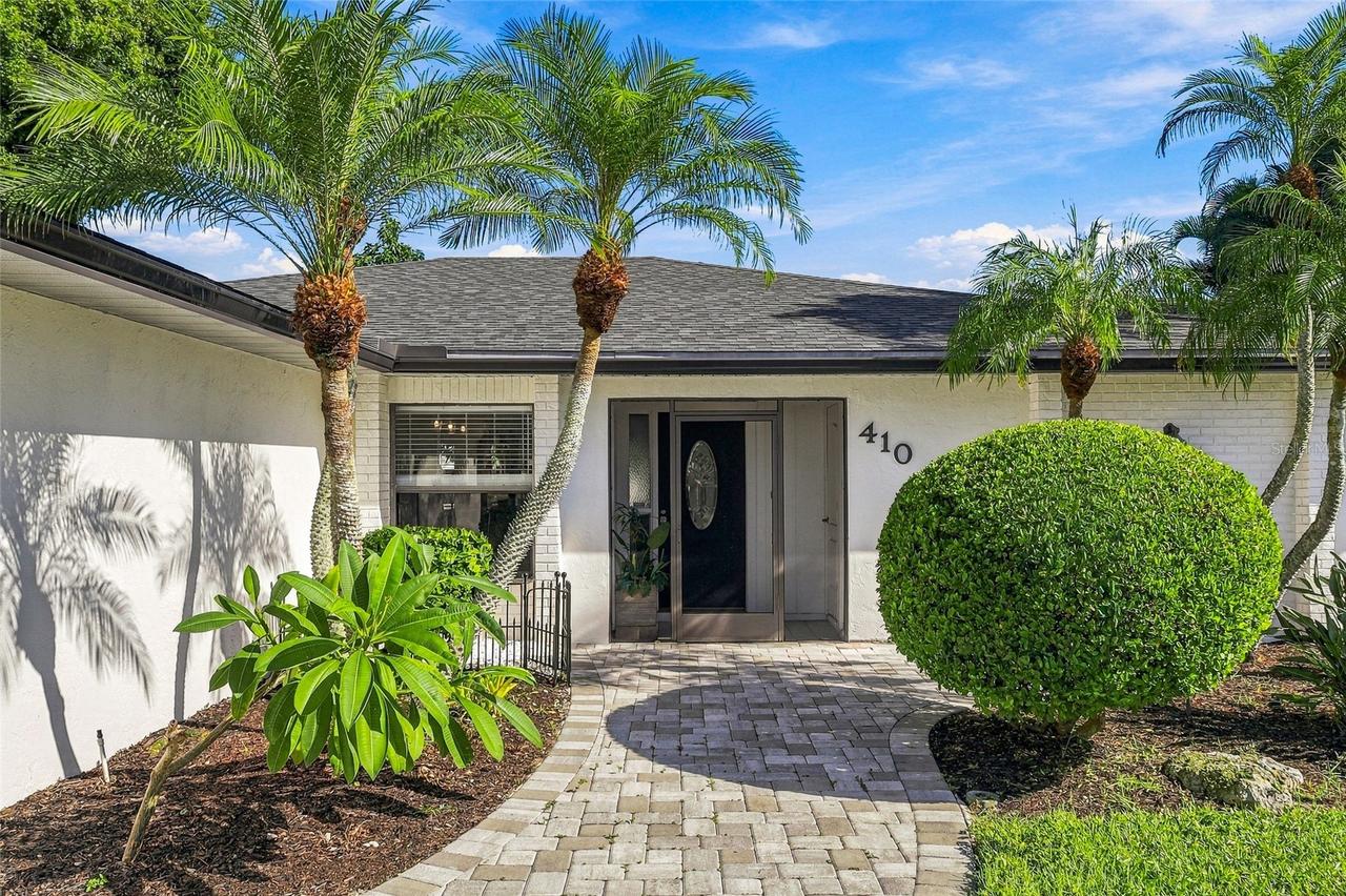 410 72nd St., Bradenton, FL 34209