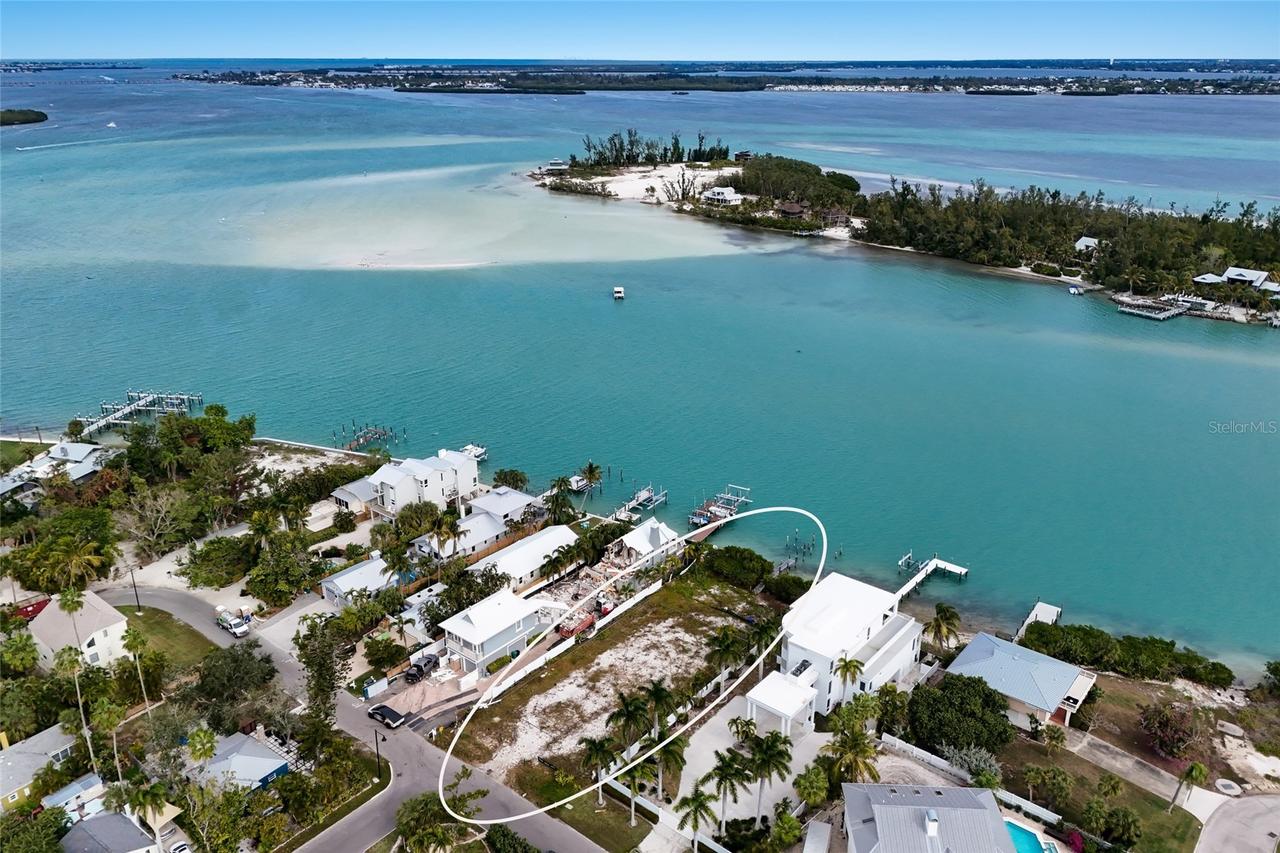 7094 Longboat Dr., Longboat Key, FL 34228