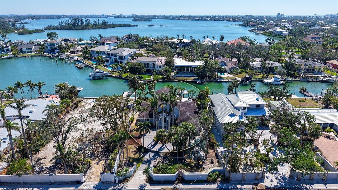 732 Siesta Dr., Sarasota, FL 34242