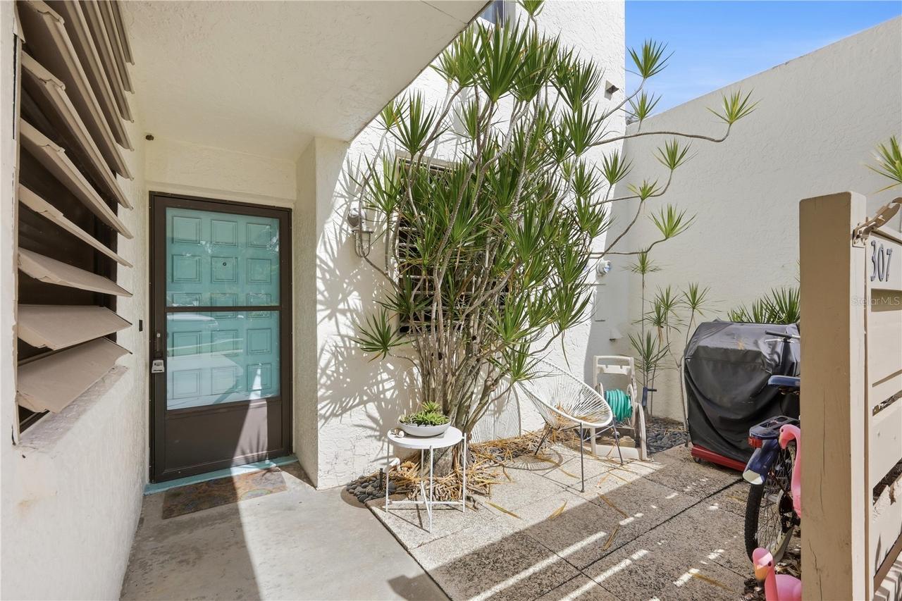 307 Timberlake Dr., Bradenton, FL 34210