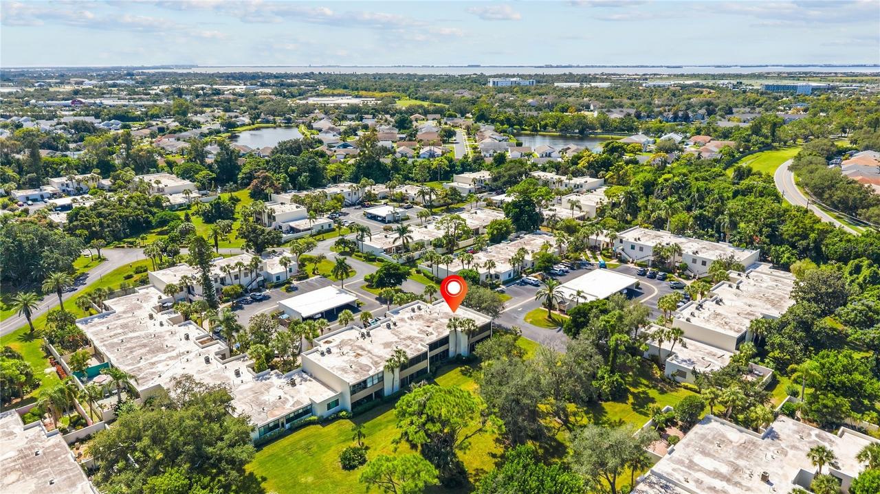 521 Lakeside Dr., Bradenton, FL 34210