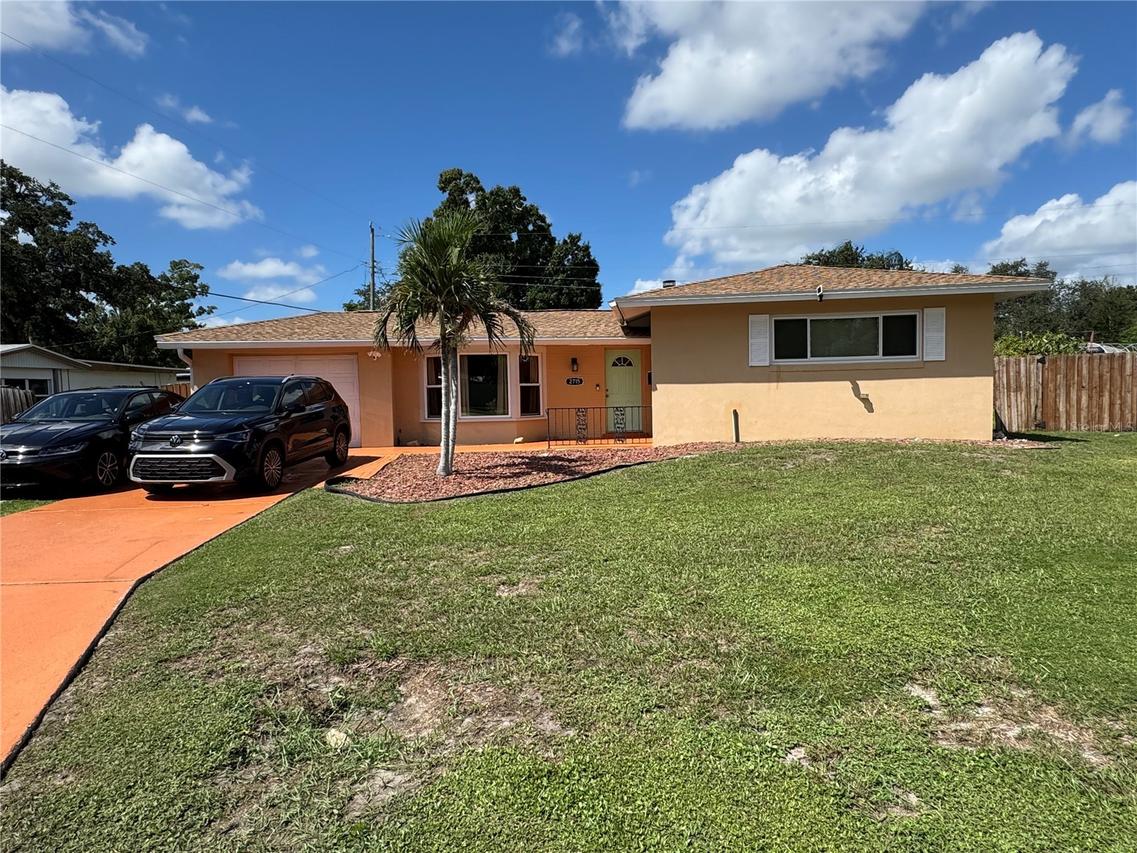 2715 Heather Pl., Sarasota, FL 34235