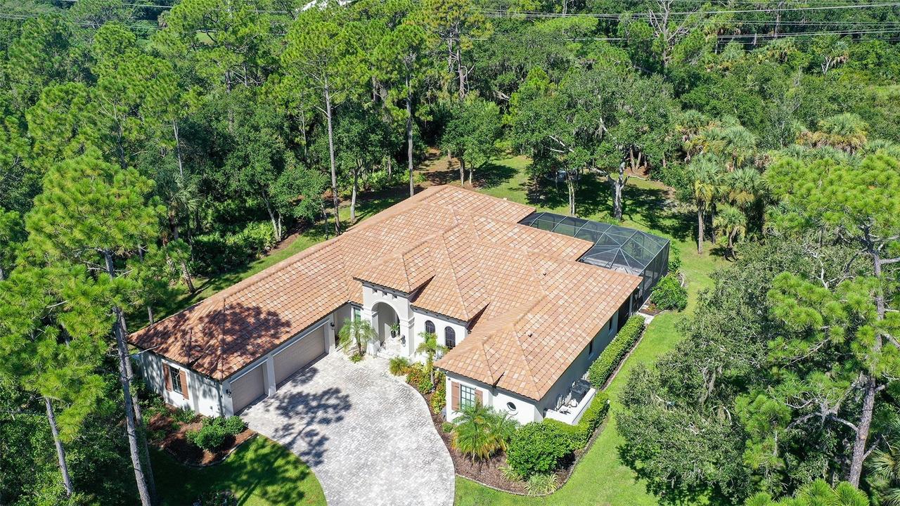 9291 Swaying Branch Rd., Sarasota, FL 34241