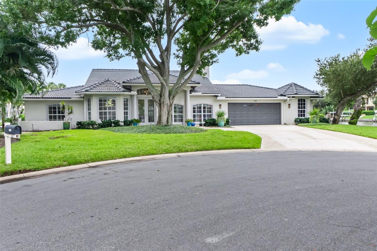 500 Venice Ln., Sarasota, FL 34242