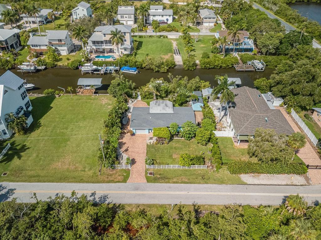 1831 Bayshore Dr., Terra Ceia, FL 34250