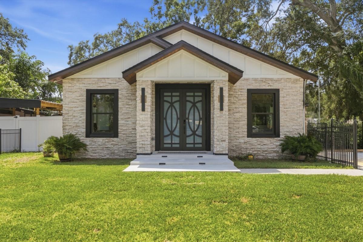 4710 W Bay View Ave., Tampa, FL 33611