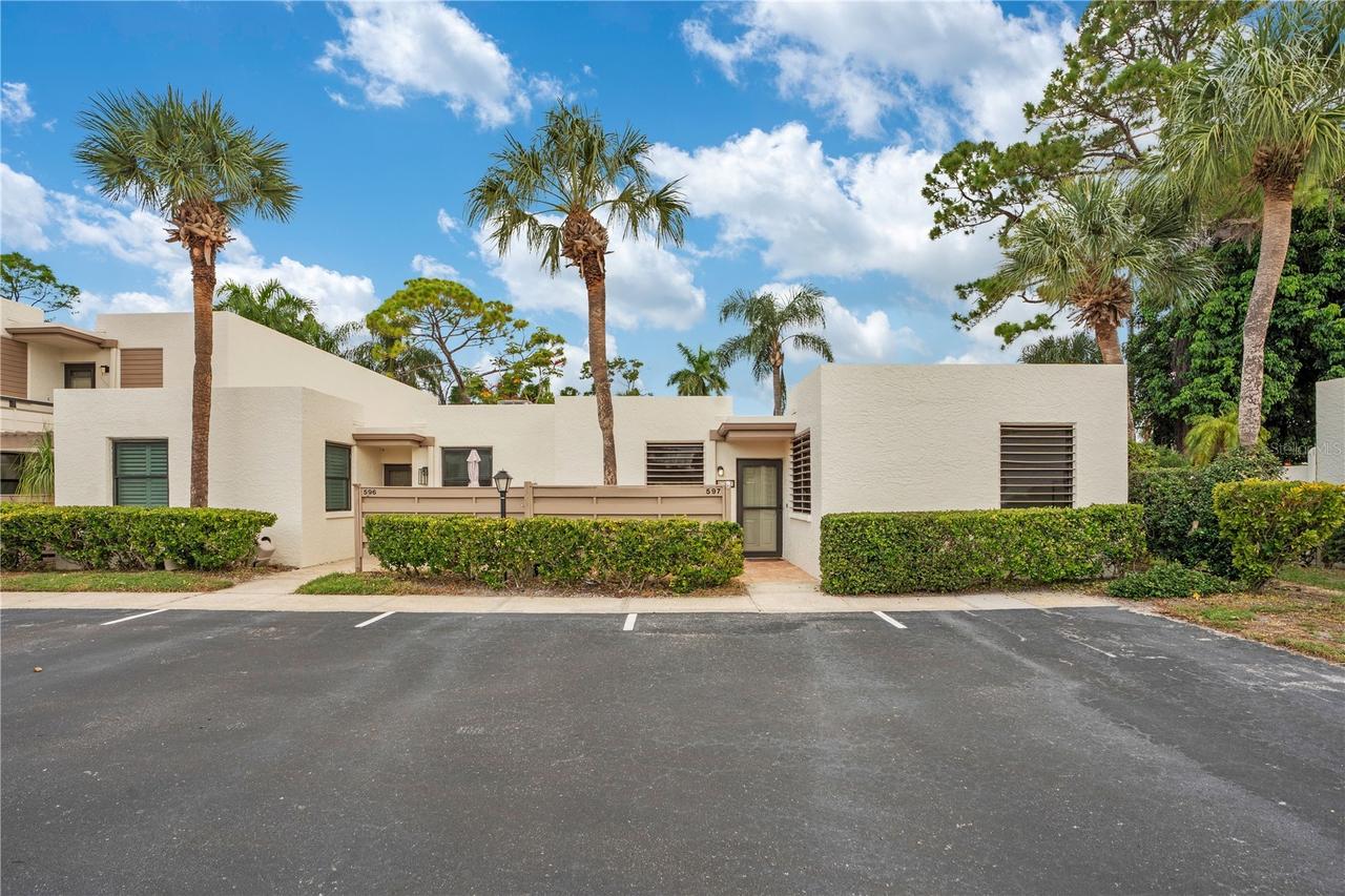 597 Lakeside Dr. #205, Bradenton, FL 34210