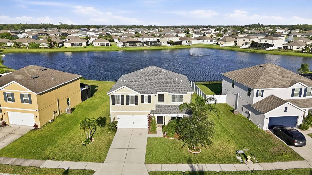 14961 Flowing Gold Dr., Bradenton, FL 34212