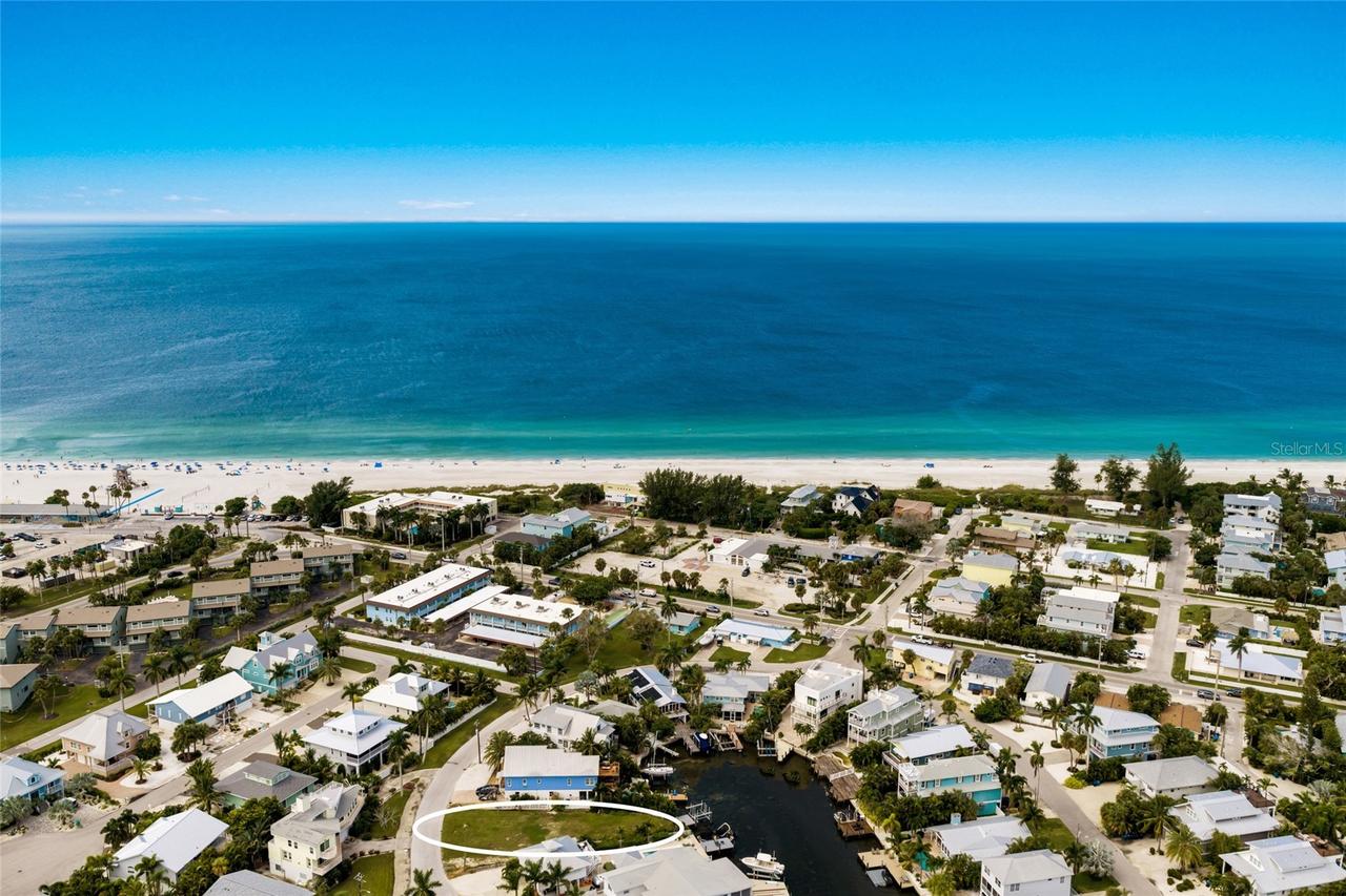214 S Harbor Dr., Holmes Beach, FL 34217