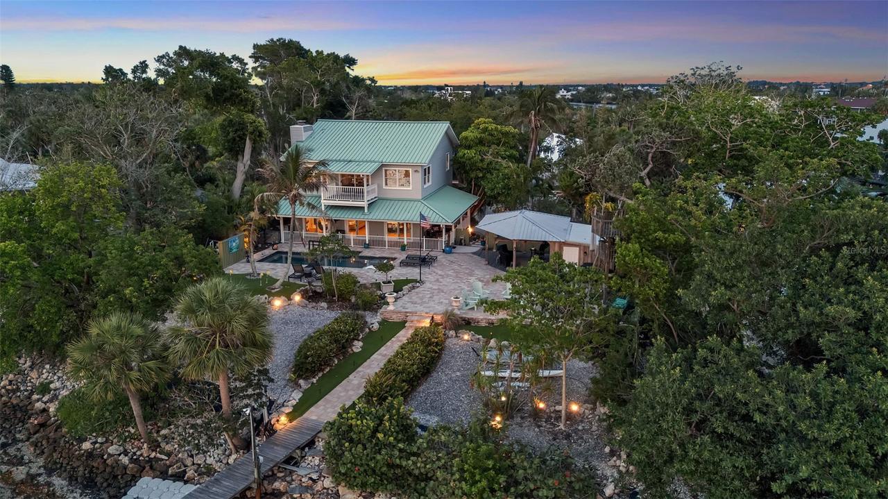 70 Mound Pl., Terra Ceia, FL 34250