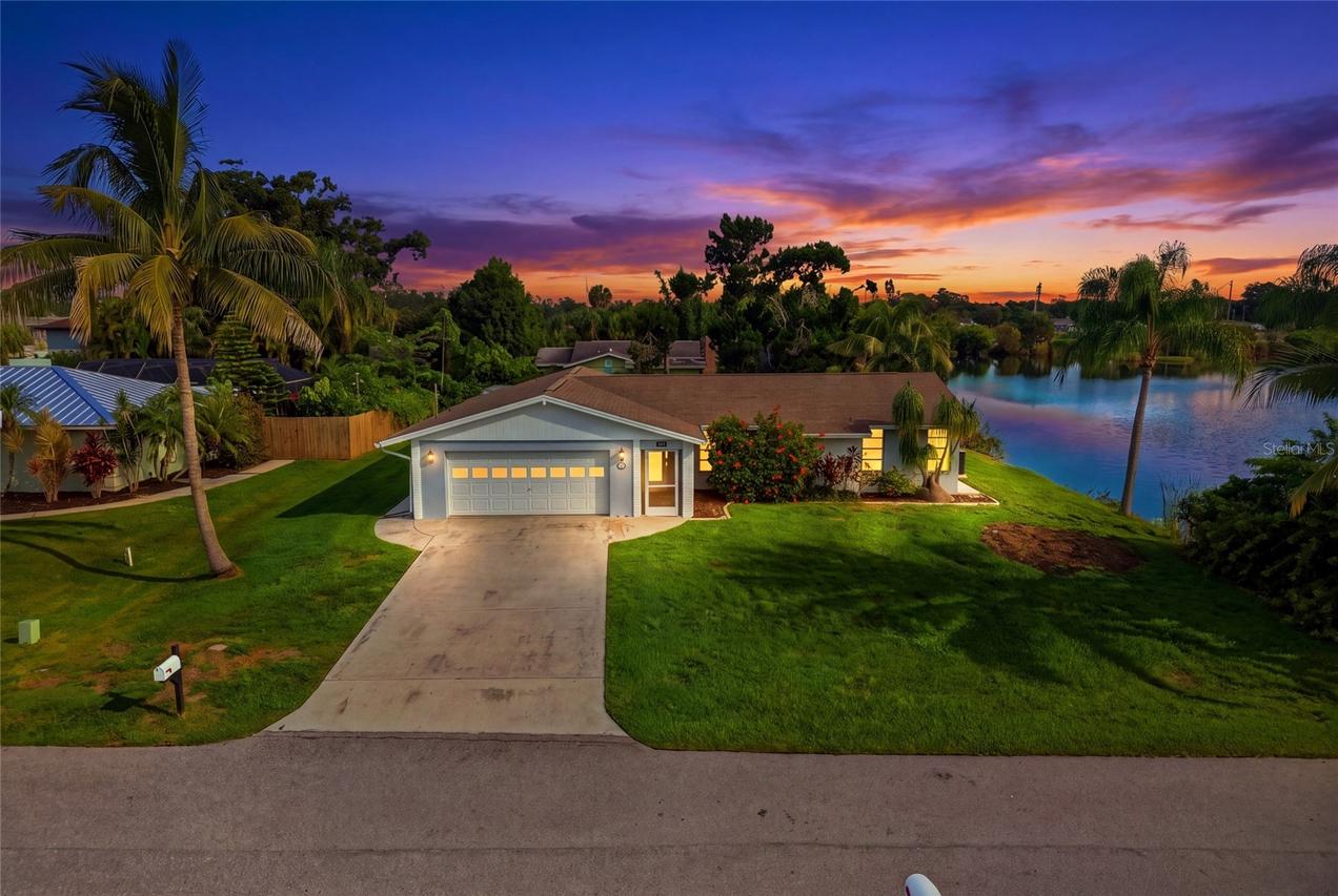 3667 Carol Ln., Sarasota, FL 34238
