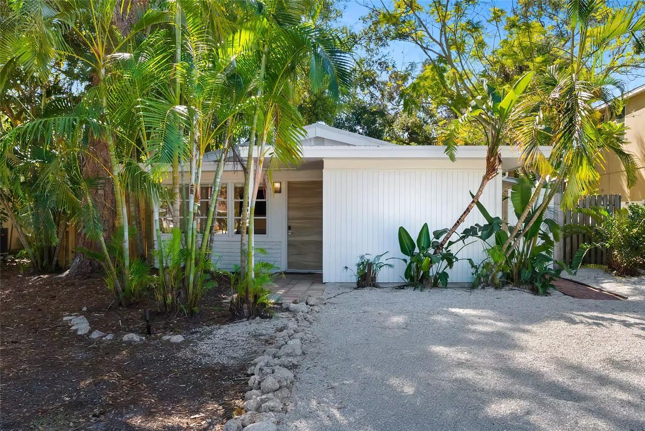 2142 Waldemere St., Sarasota, FL 34239