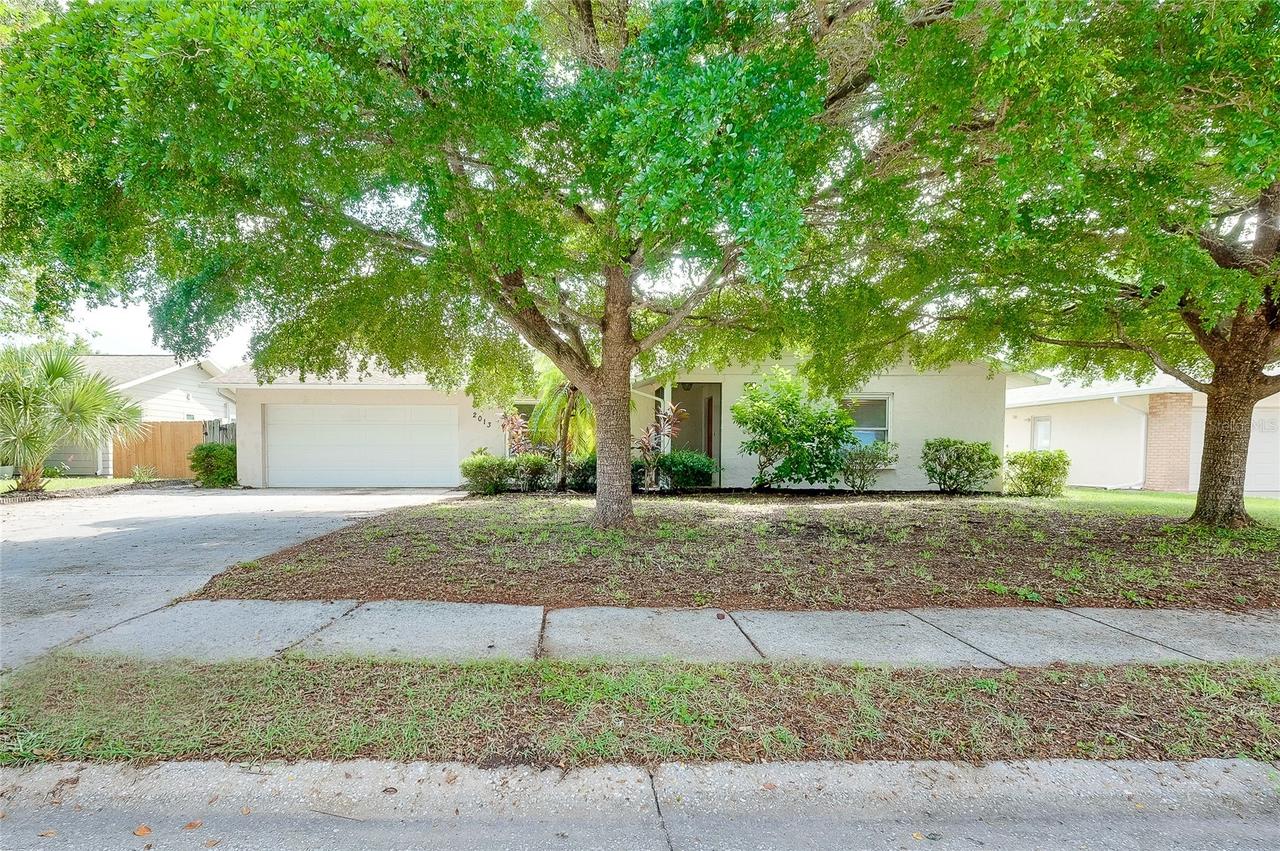 2013 38th St., Bradenton, FL 34205
