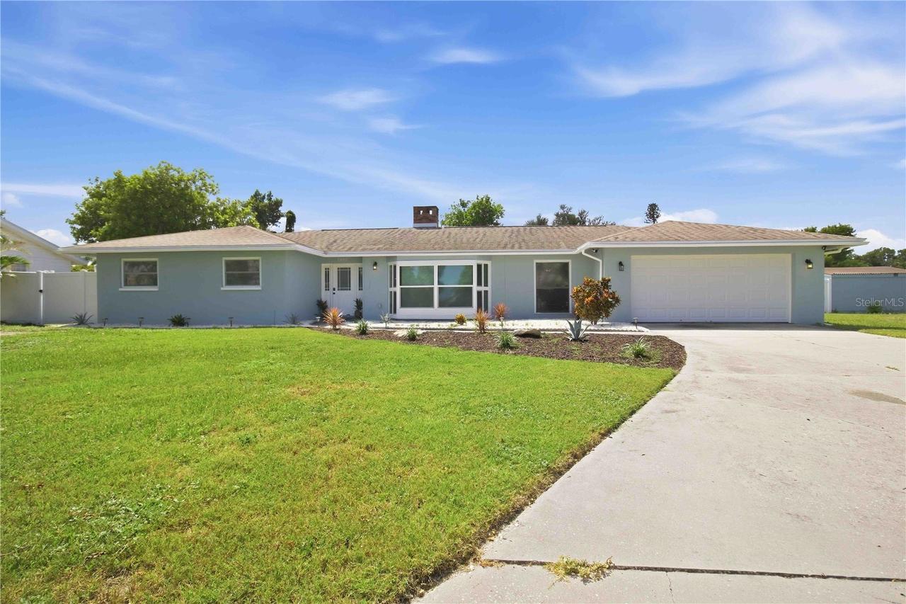 7815 18th Ave., Bradenton, FL 34209