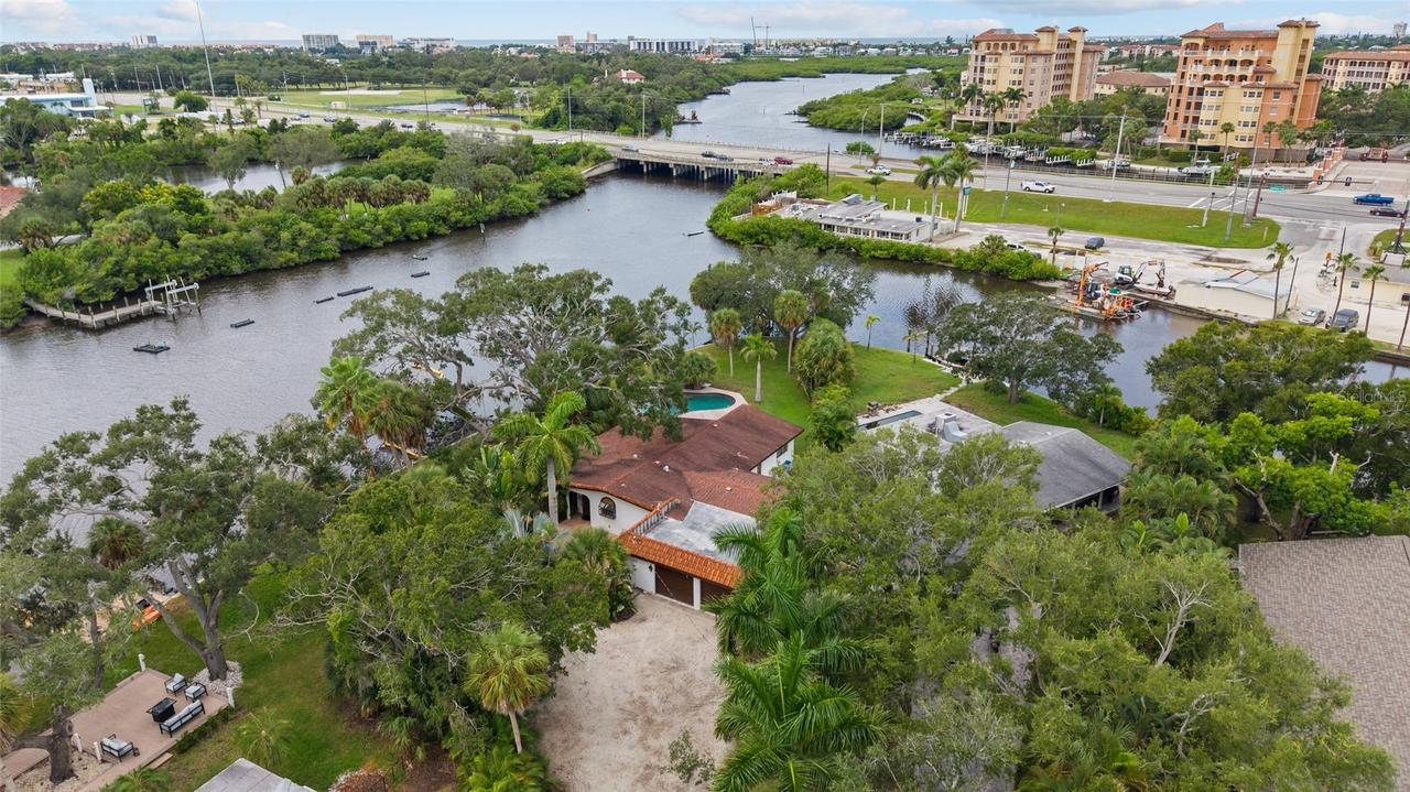 5381 Palos Verdes Dr., Sarasota, FL 34231