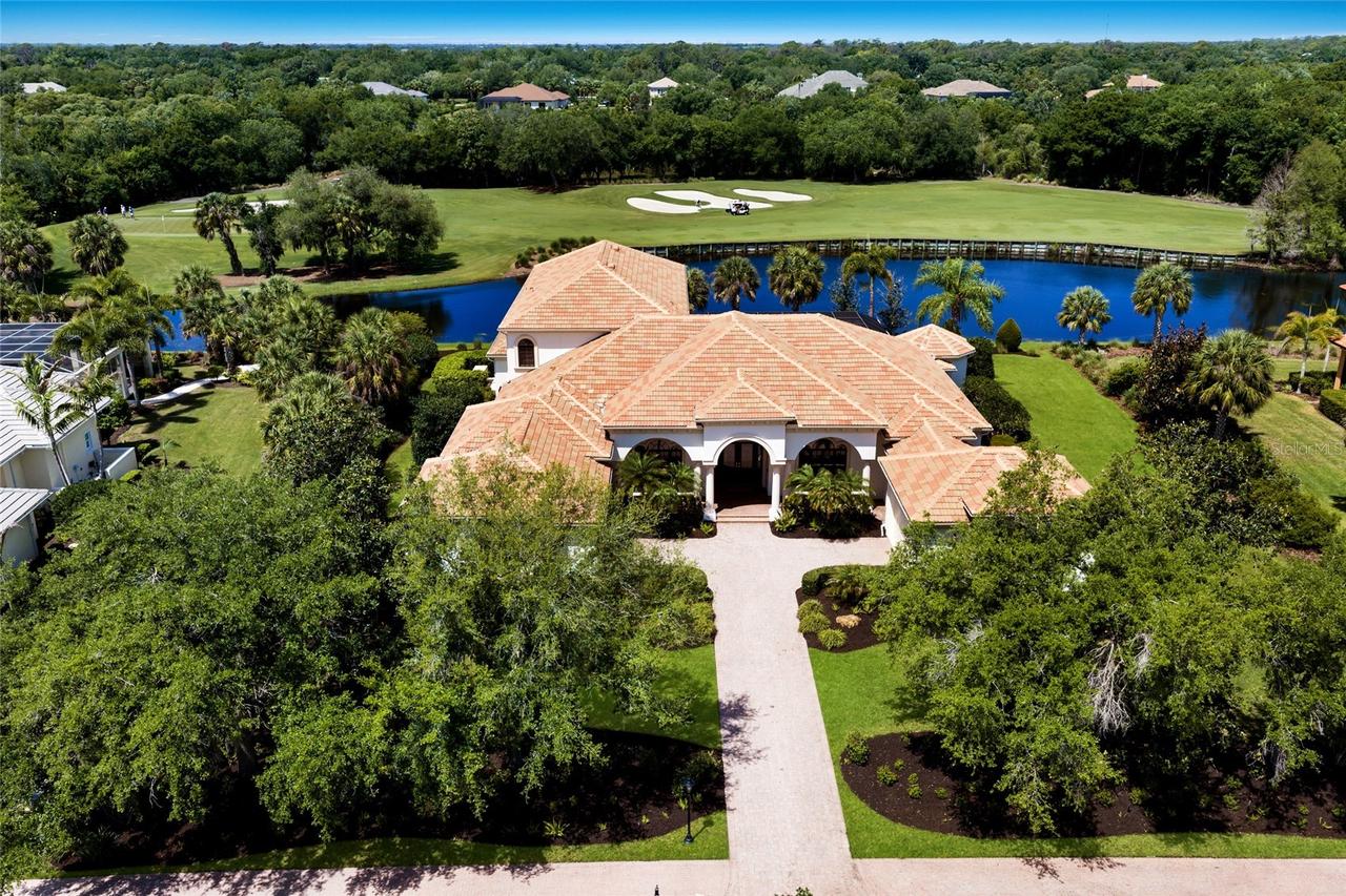 3809 Founders Club Dr., Sarasota, FL 34240