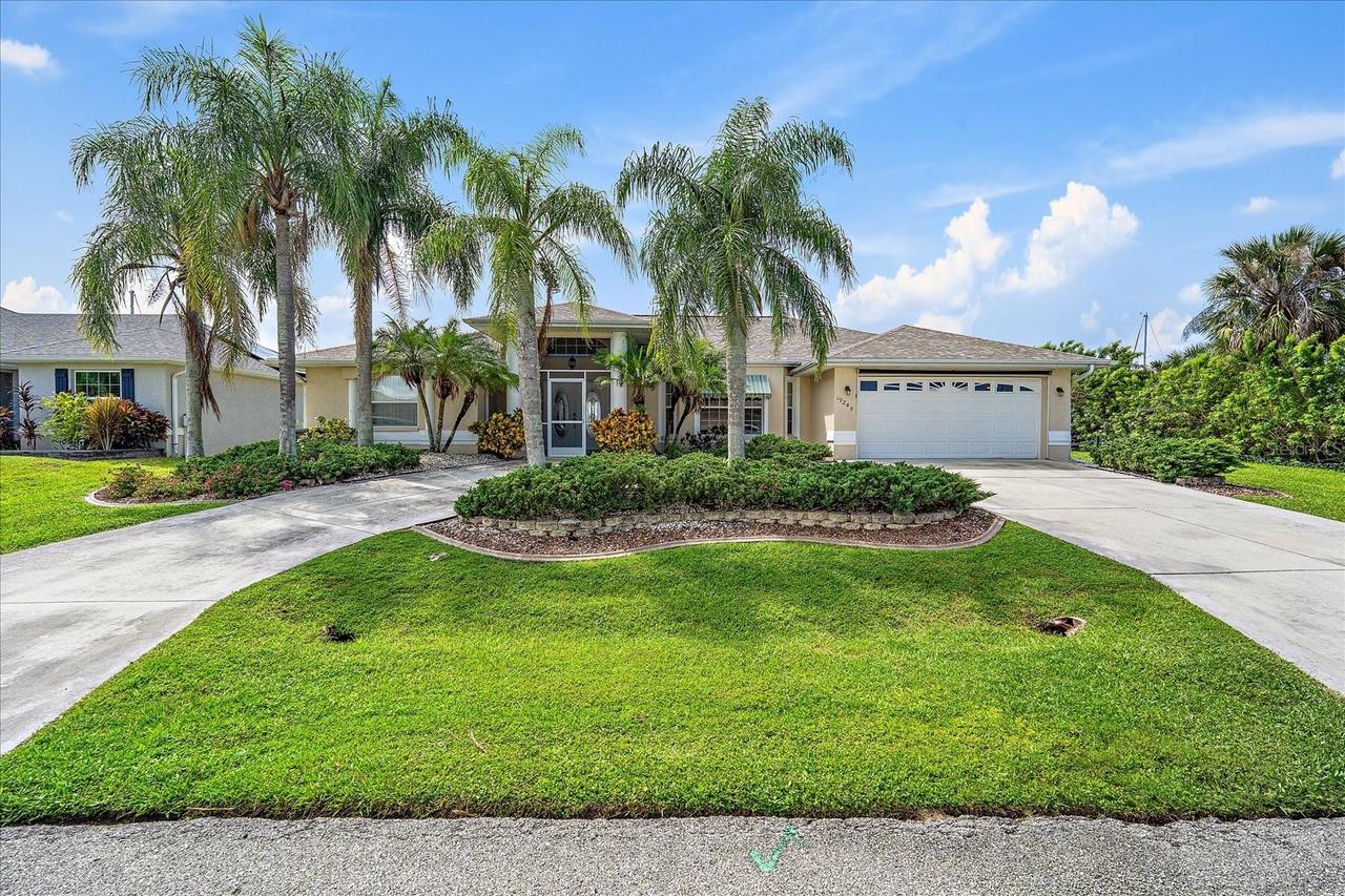 19245 Moore Haven Ct., Port Charlotte, FL 33948