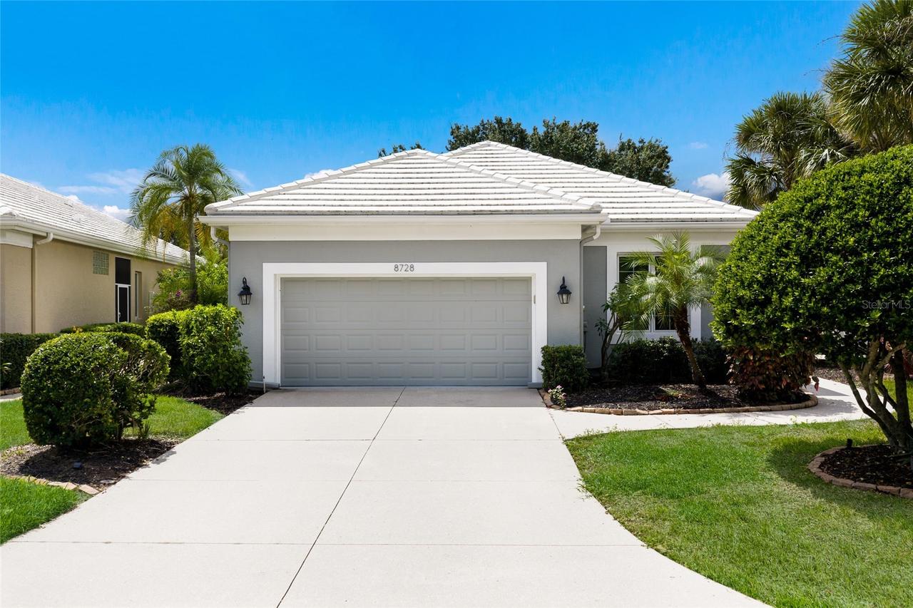 8728 52nd Dr., Bradenton, FL 34211