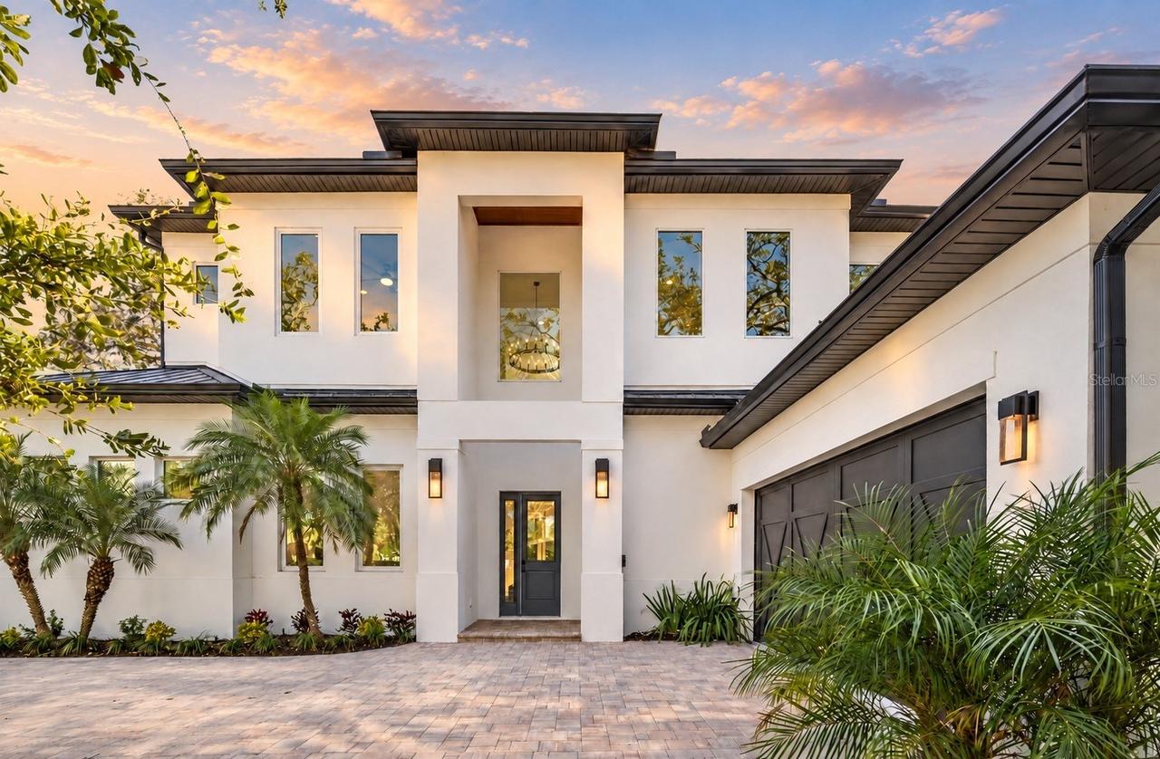 2420 Floyd St., Sarasota, FL 34239