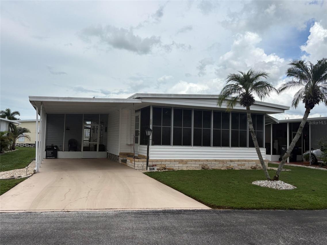 5536 Denmark Dr., Bradenton, FL 34207