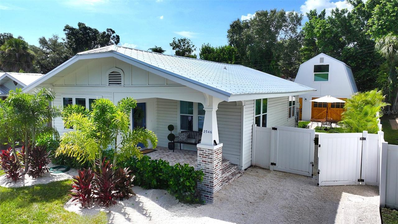 2546 Loma Linda St., Sarasota, FL 34239