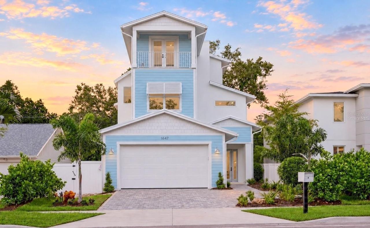 1647 Siesta Dr., Sarasota, FL 34239