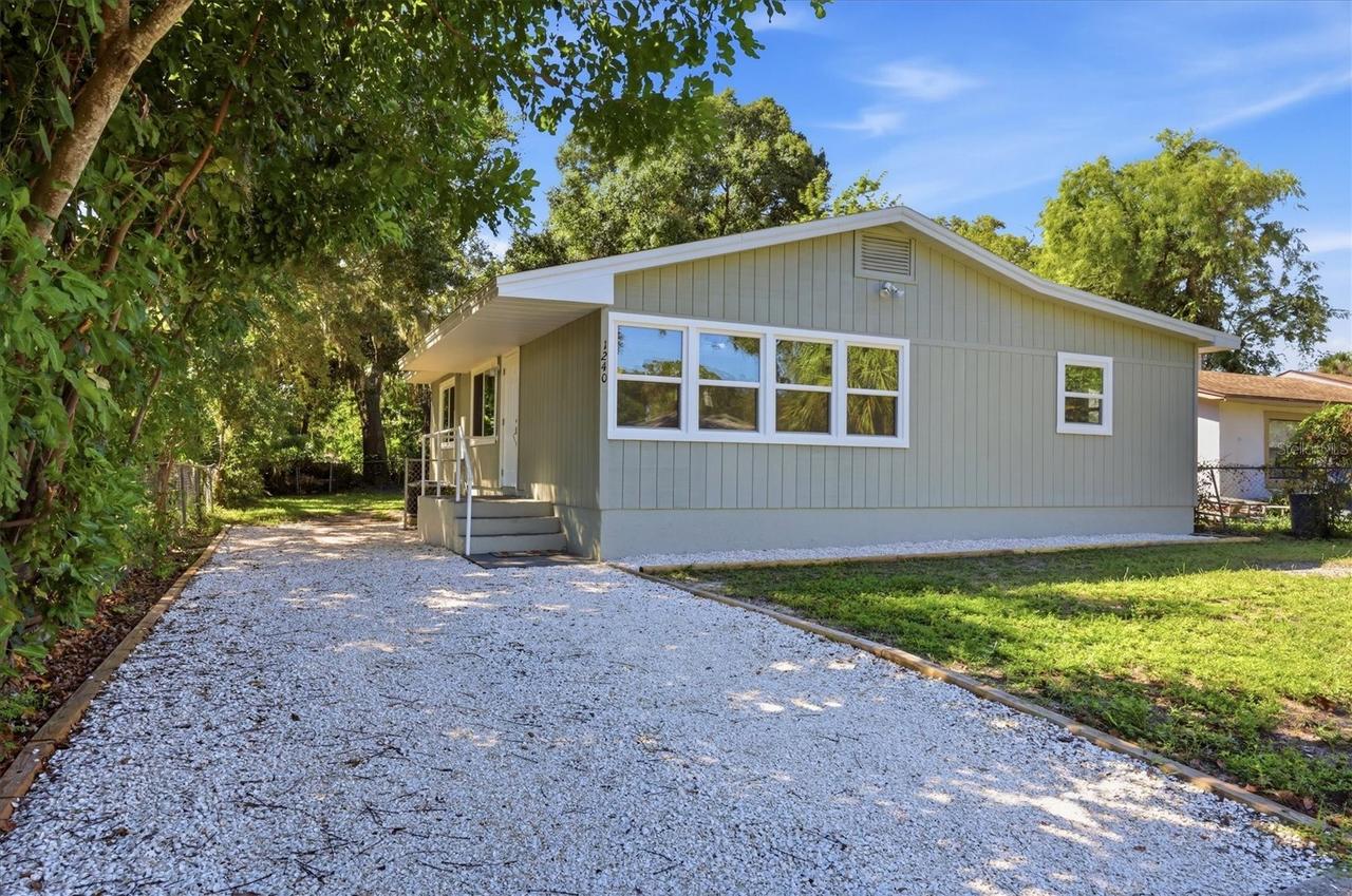 1240 Highland St., Sarasota, FL 34234