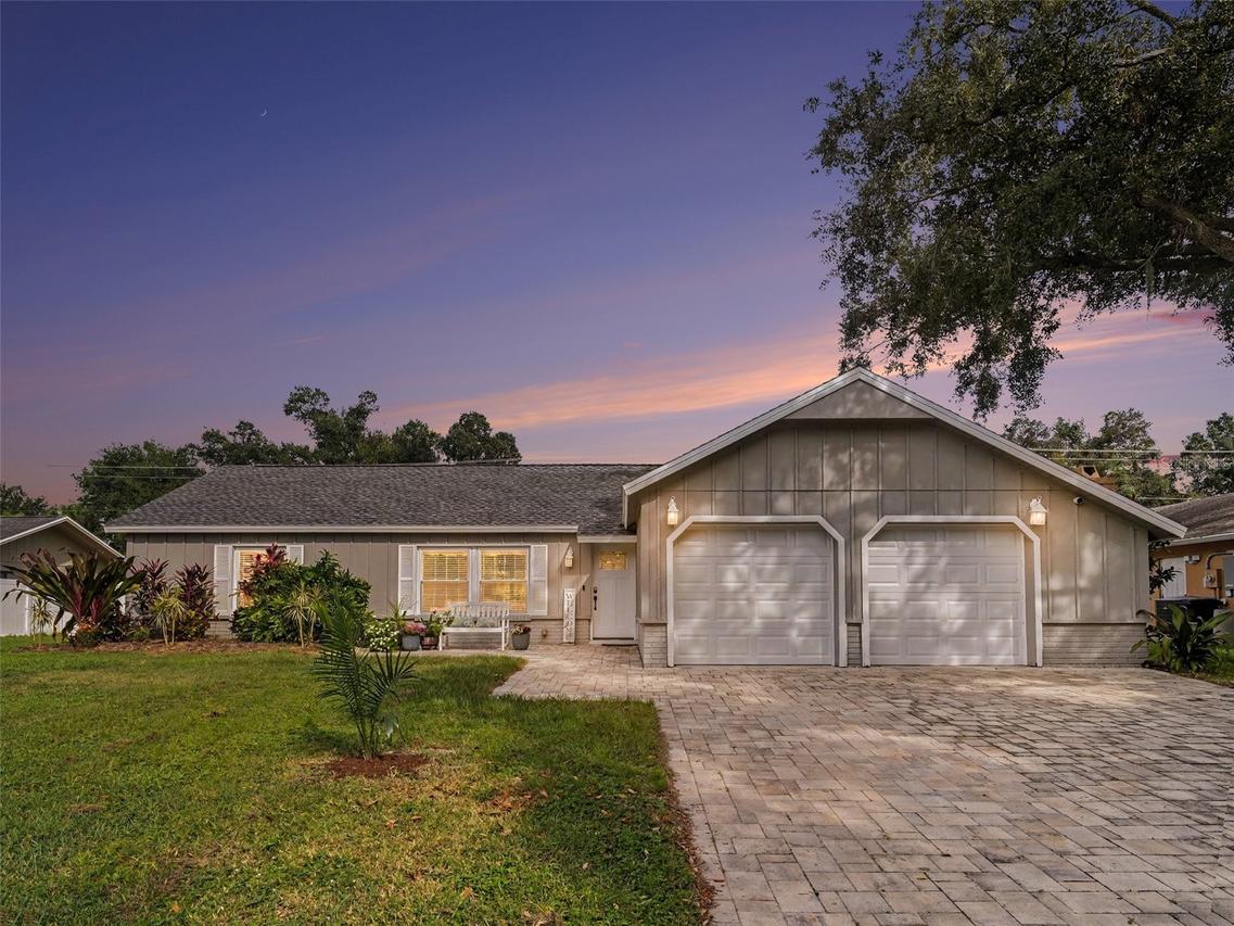 4333 Charing Cross Rd., Sarasota, FL 34241