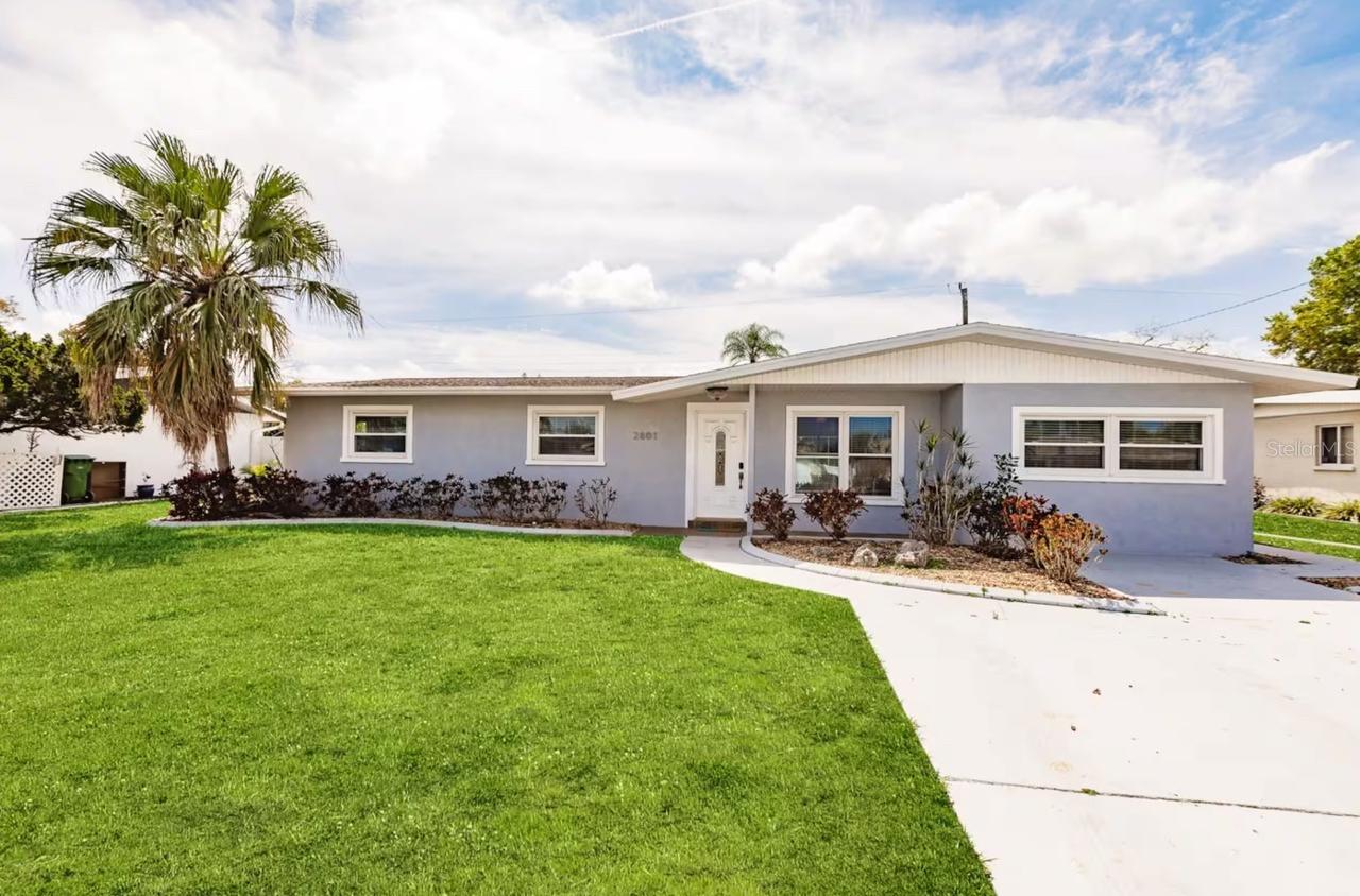 2801 23rd Ave., Bradenton, FL 34205