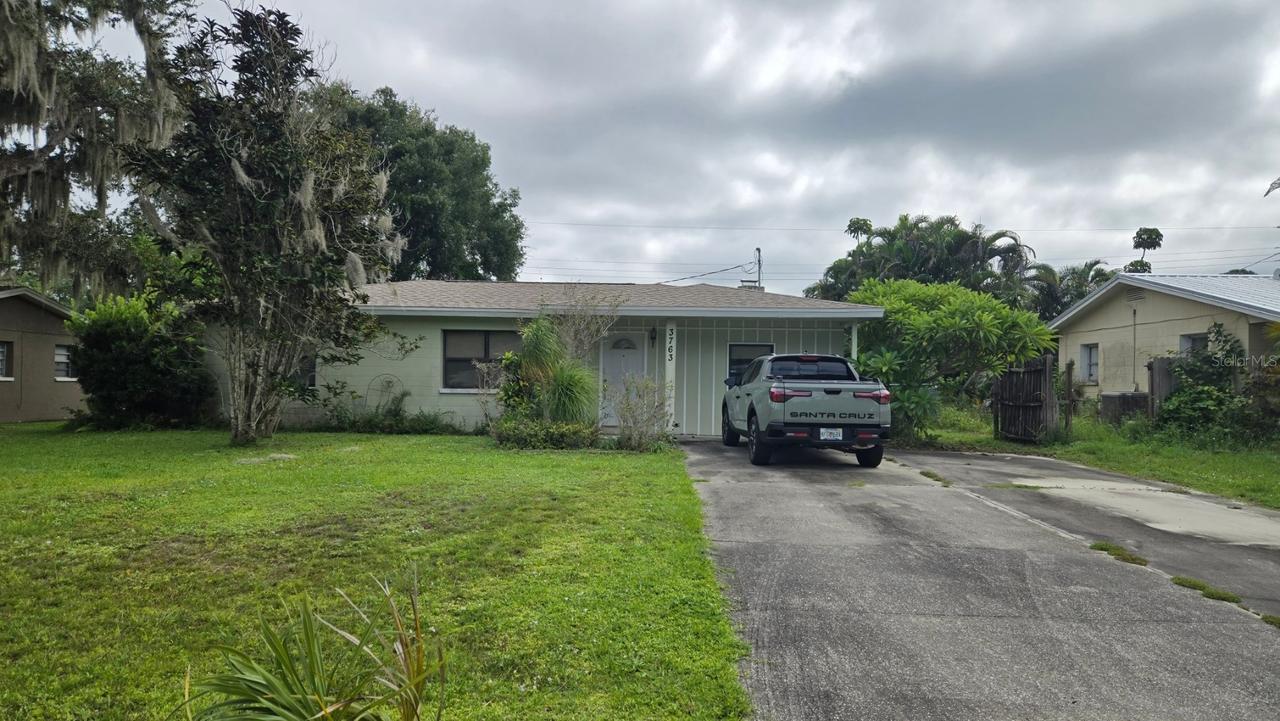 3763 Kosten Pl., Sarasota, FL 34240