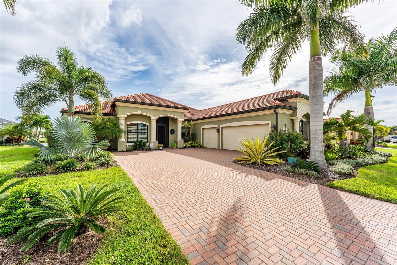 10733 Tarflower Dr., Venice, FL 34293