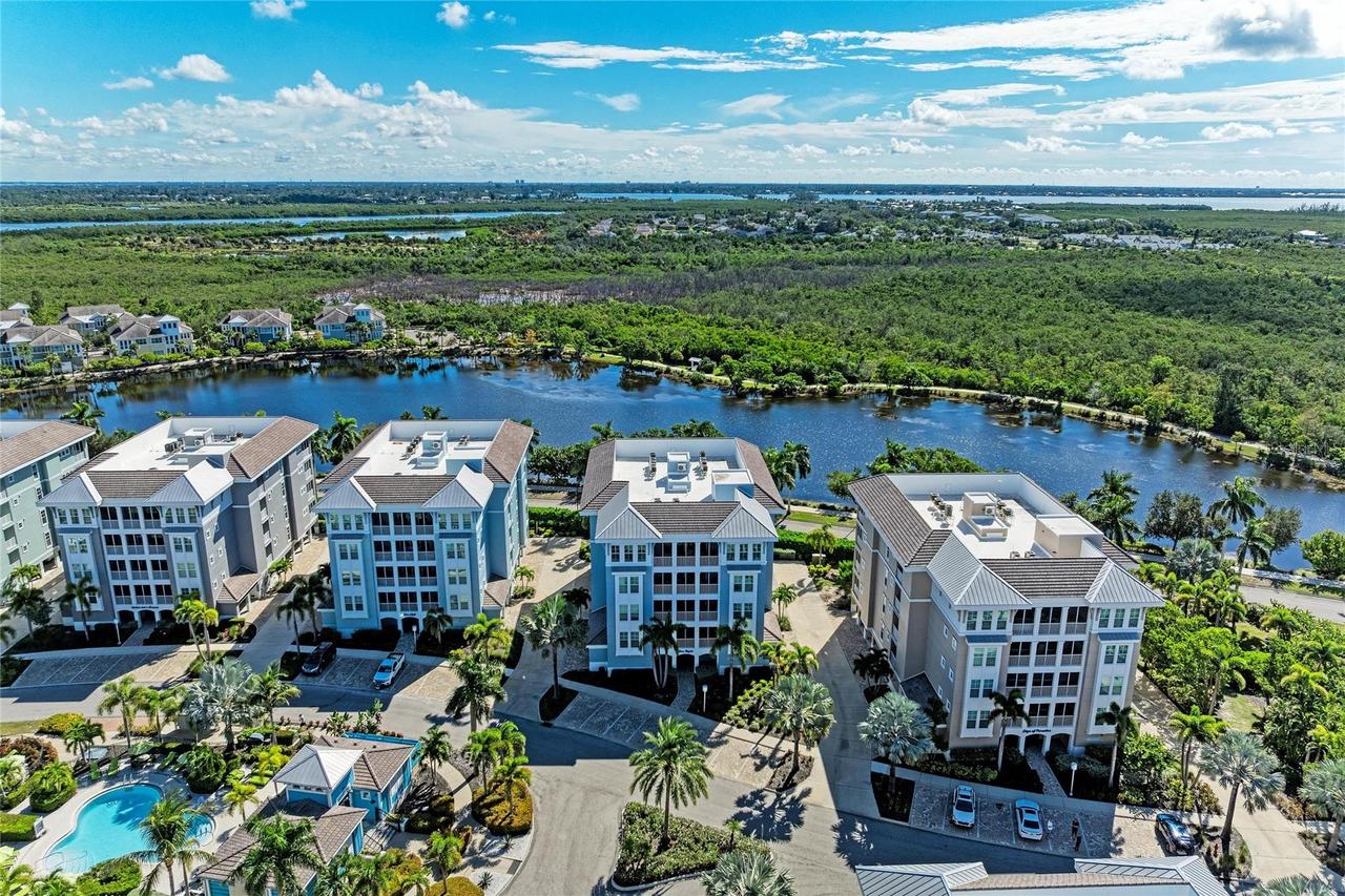 391 Aruba Cir. #401, Bradenton, FL 34209
