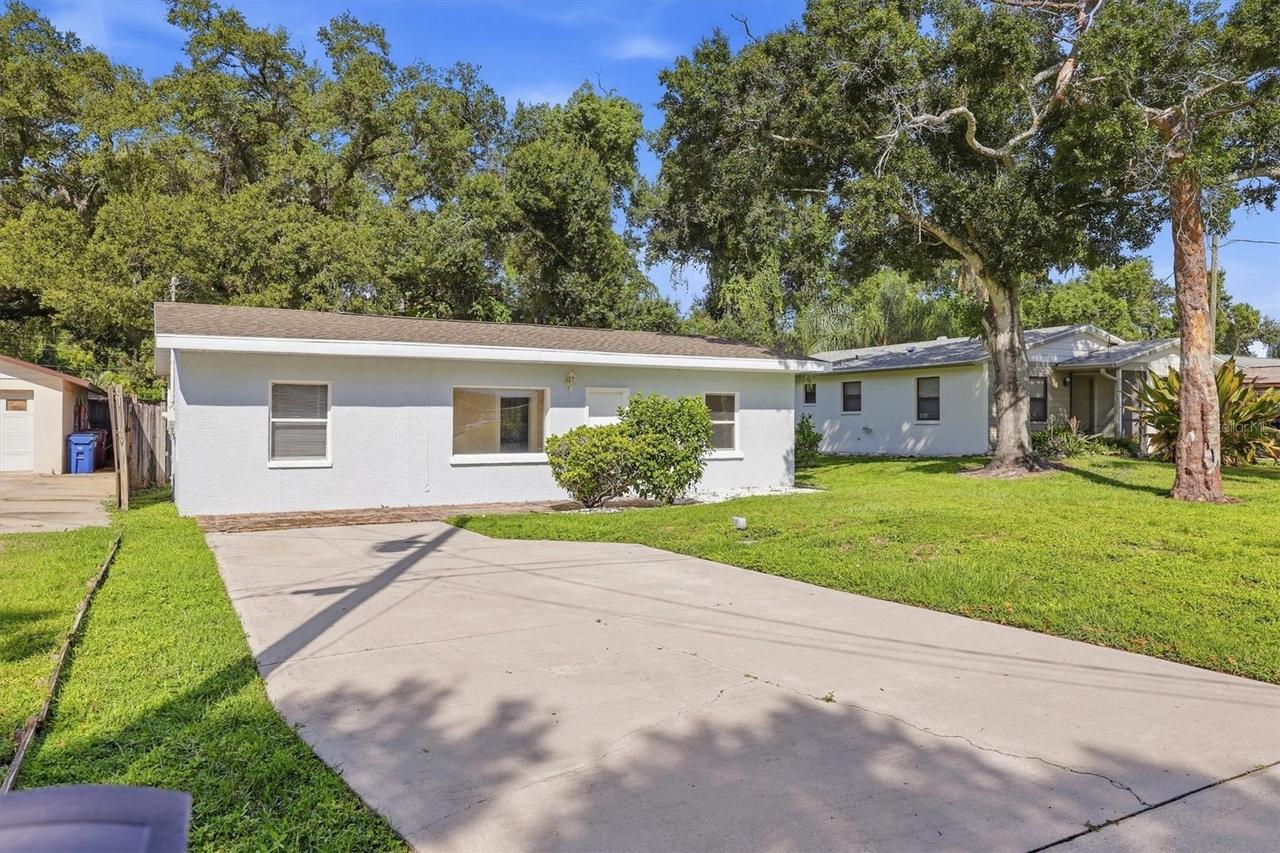 4620 Violet Ave., Sarasota, FL 34233