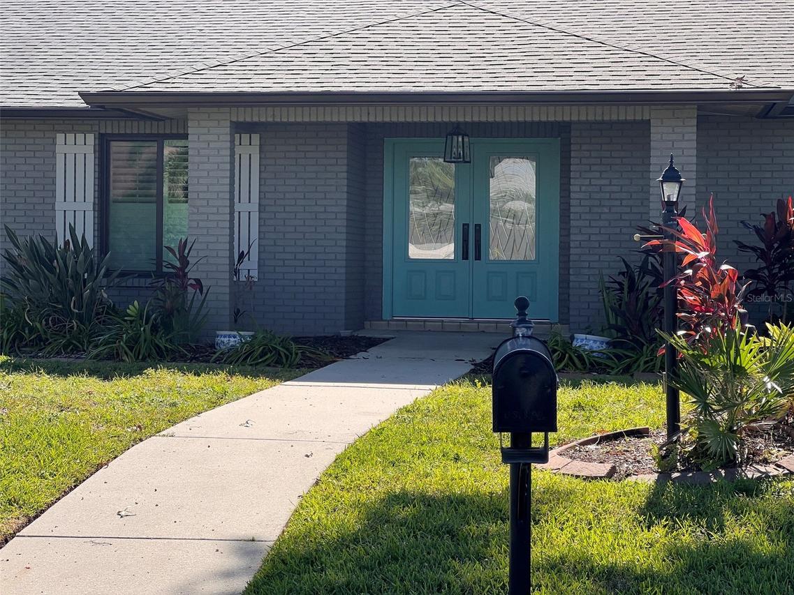 6993 Country Lakes Cir., Sarasota, FL 34243