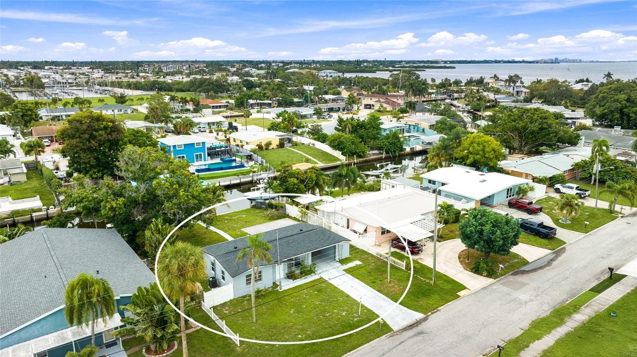 6815 Georgia Ave., Bradenton, FL 34207