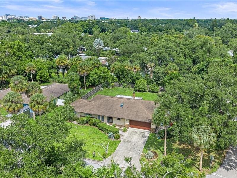 2499 Hillview St., Sarasota, FL 34239