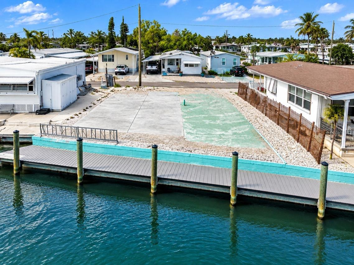 6905 W Bayou Ln., Bradenton, FL 34207