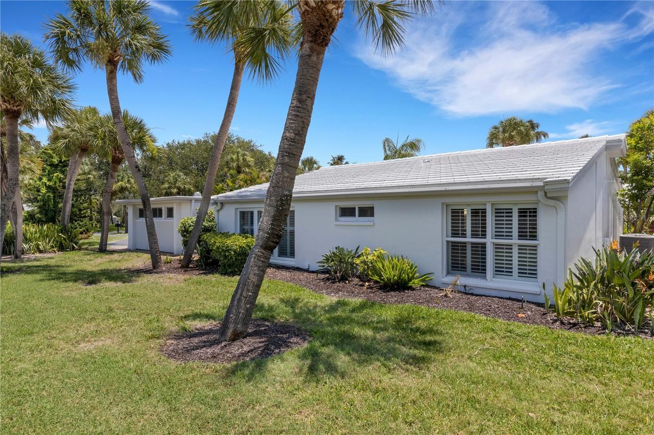 214 Hourglass Way #V-4, Sarasota, FL 34242