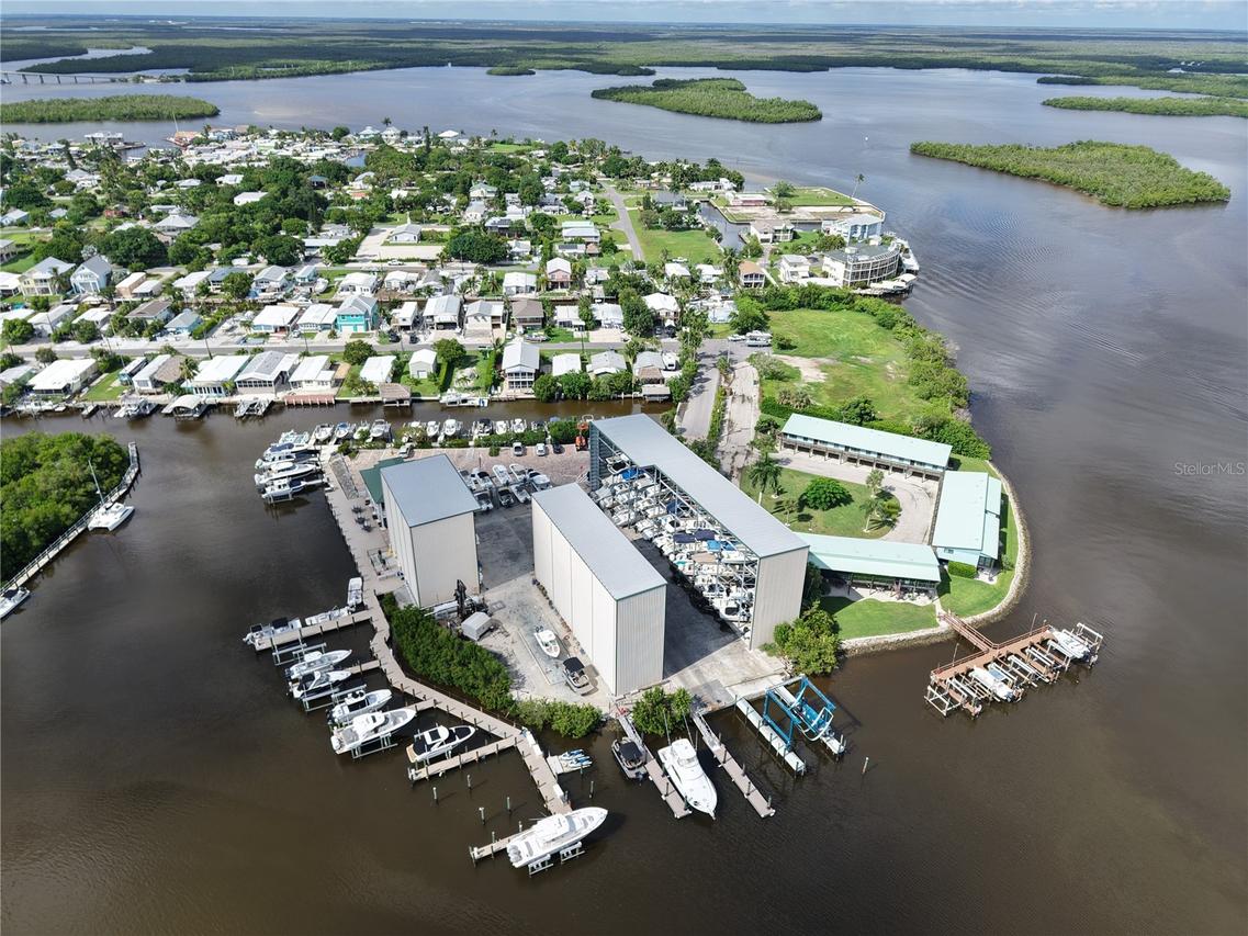 613 E Palm Ave., Goodland, FL 34140