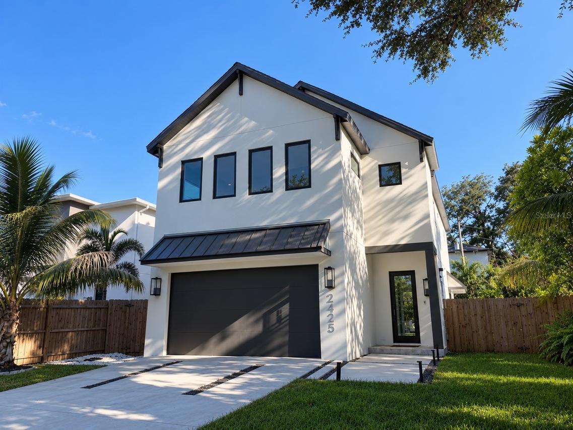 2425 Temple St., Sarasota, FL 34239