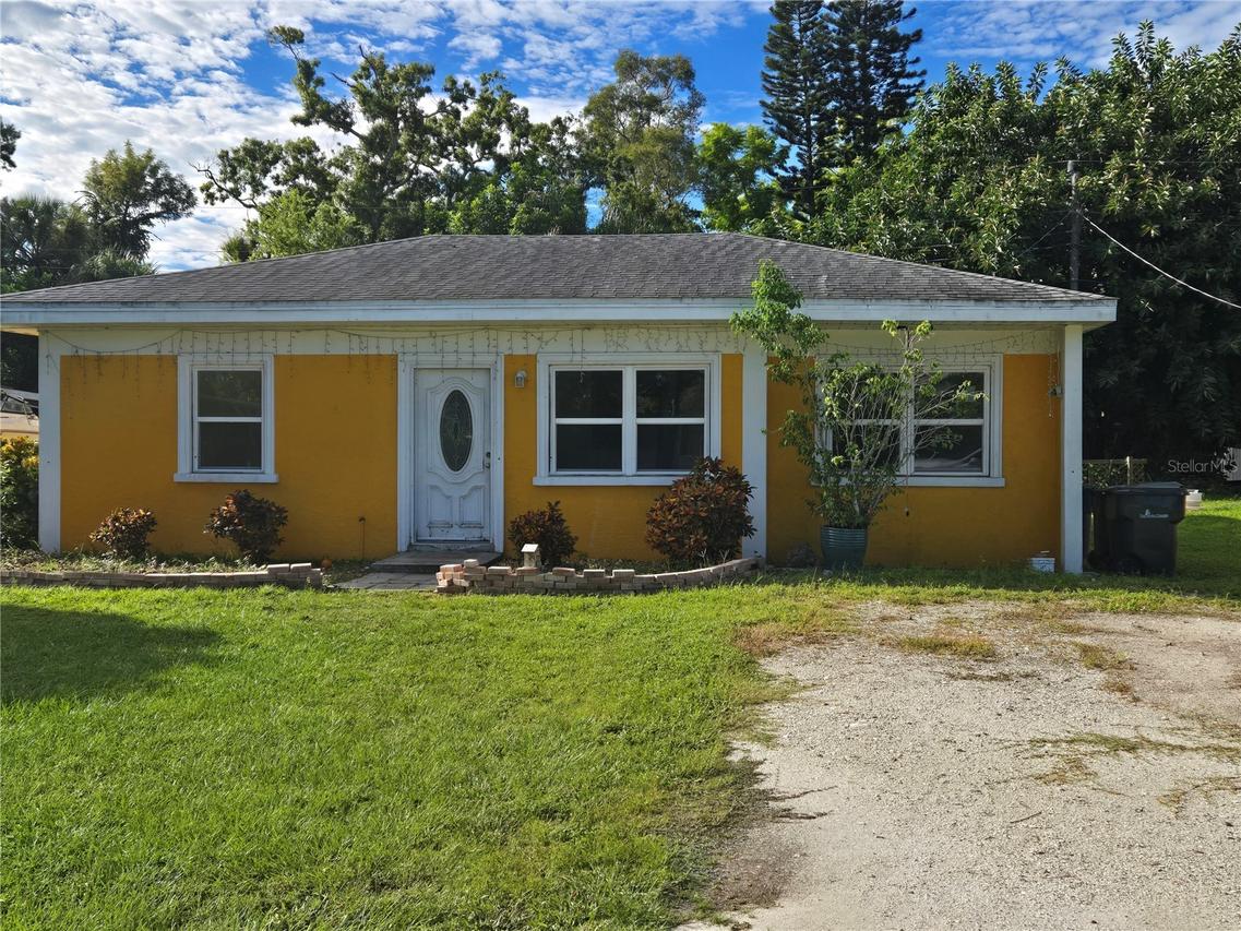 3314 Williamsburg St., Sarasota, FL 34231